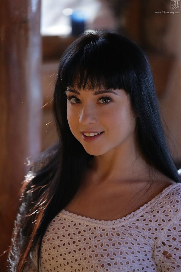 Taissia Shanti